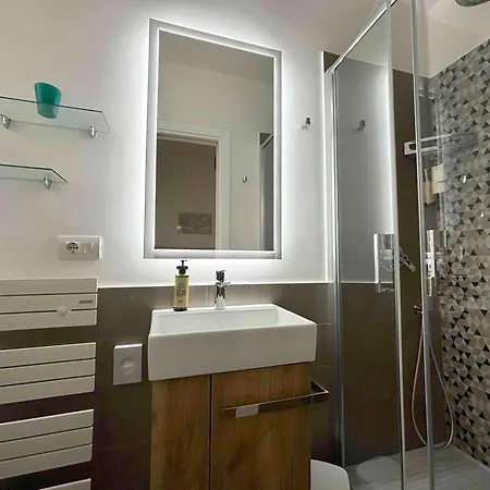 فندق مبيت وإفطار Le Tre B أناكابْري